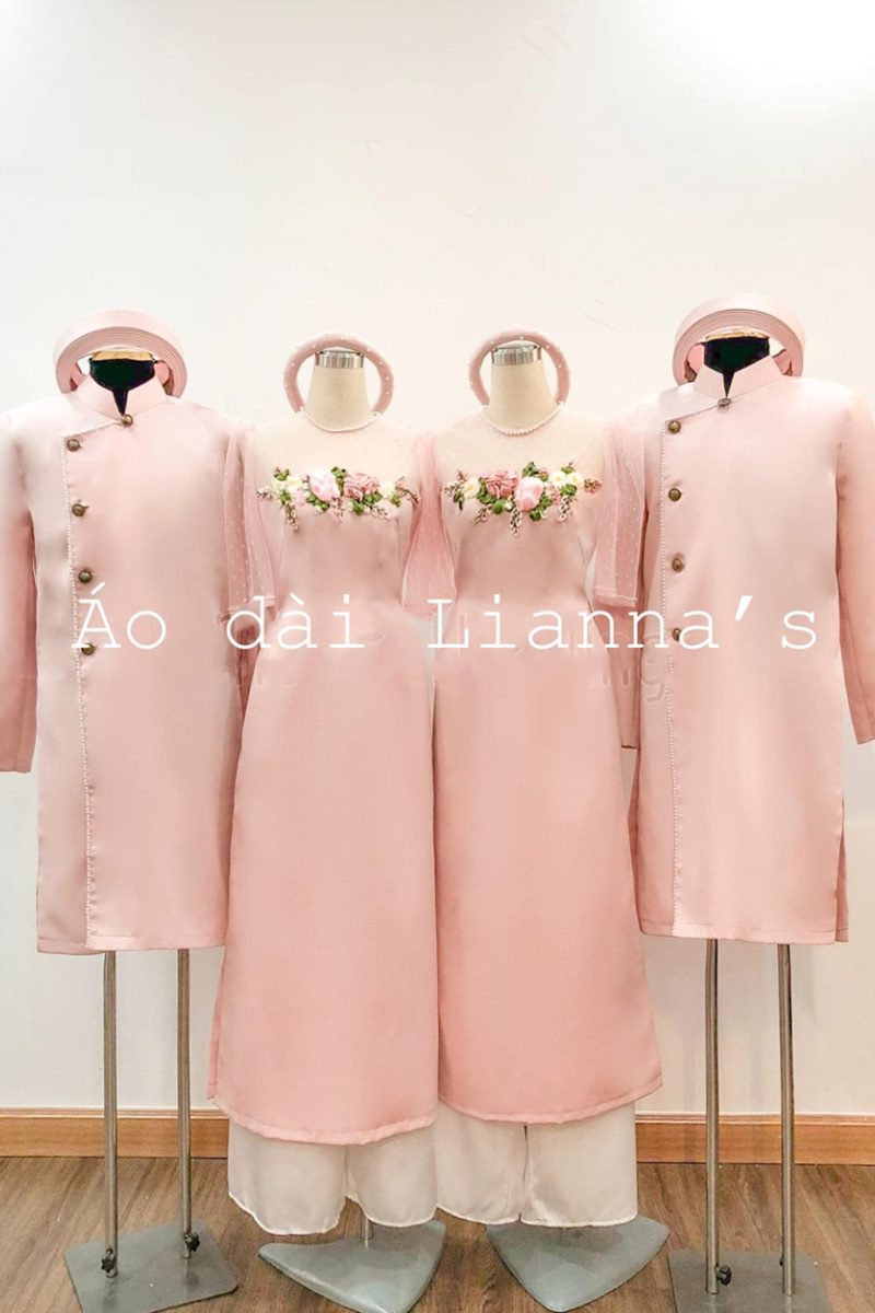 Bật mí 4 mẫu áo dài cưới màu hồng nhẹ nhàng, sang trọng