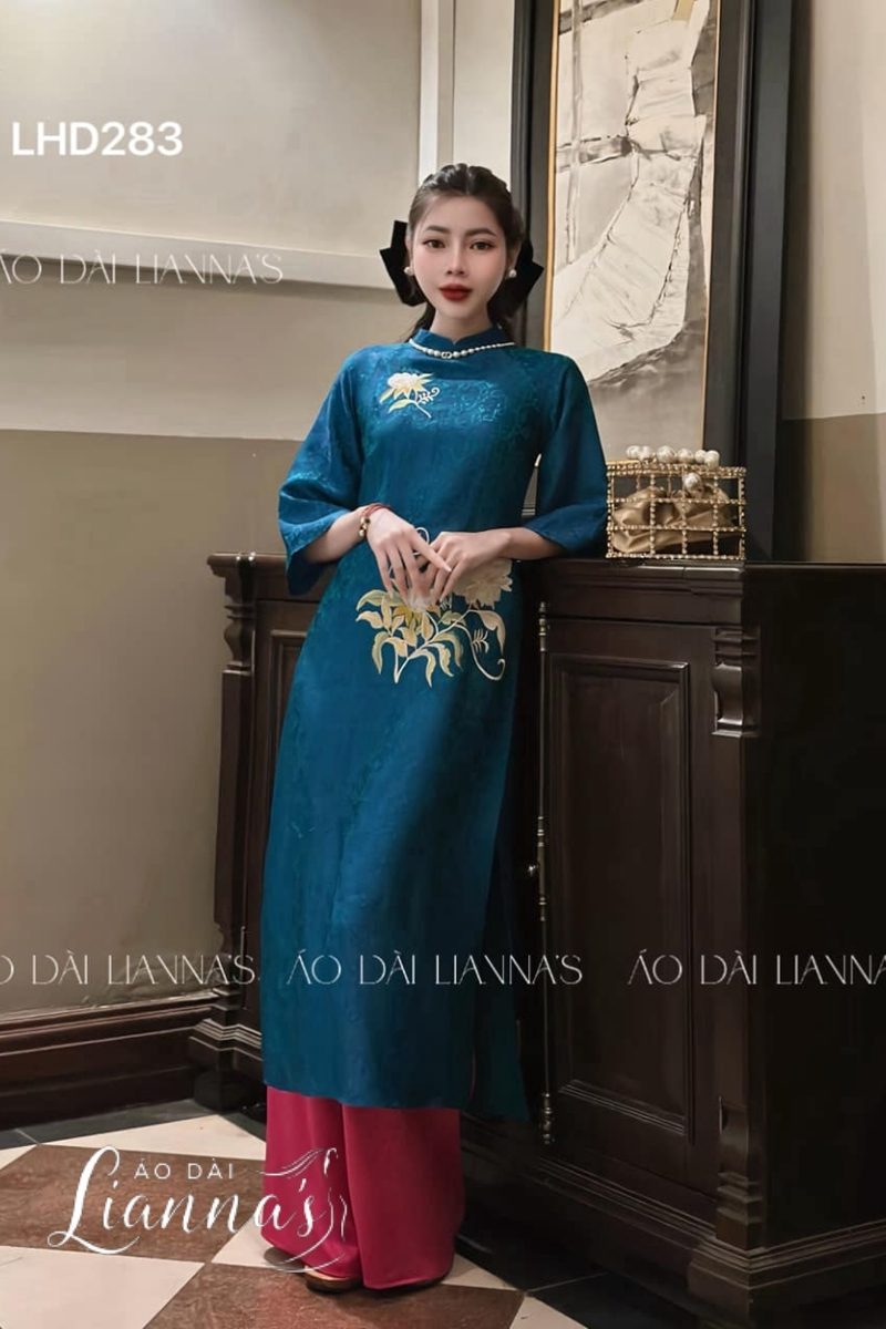 ach mac ao dai khong lo mo lung 5