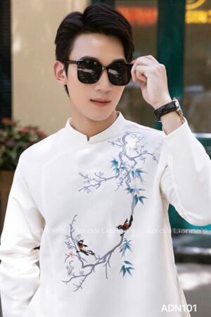 Áo dài nam theu tông kem