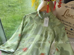 áo dài cách tân màu xanh ngọc