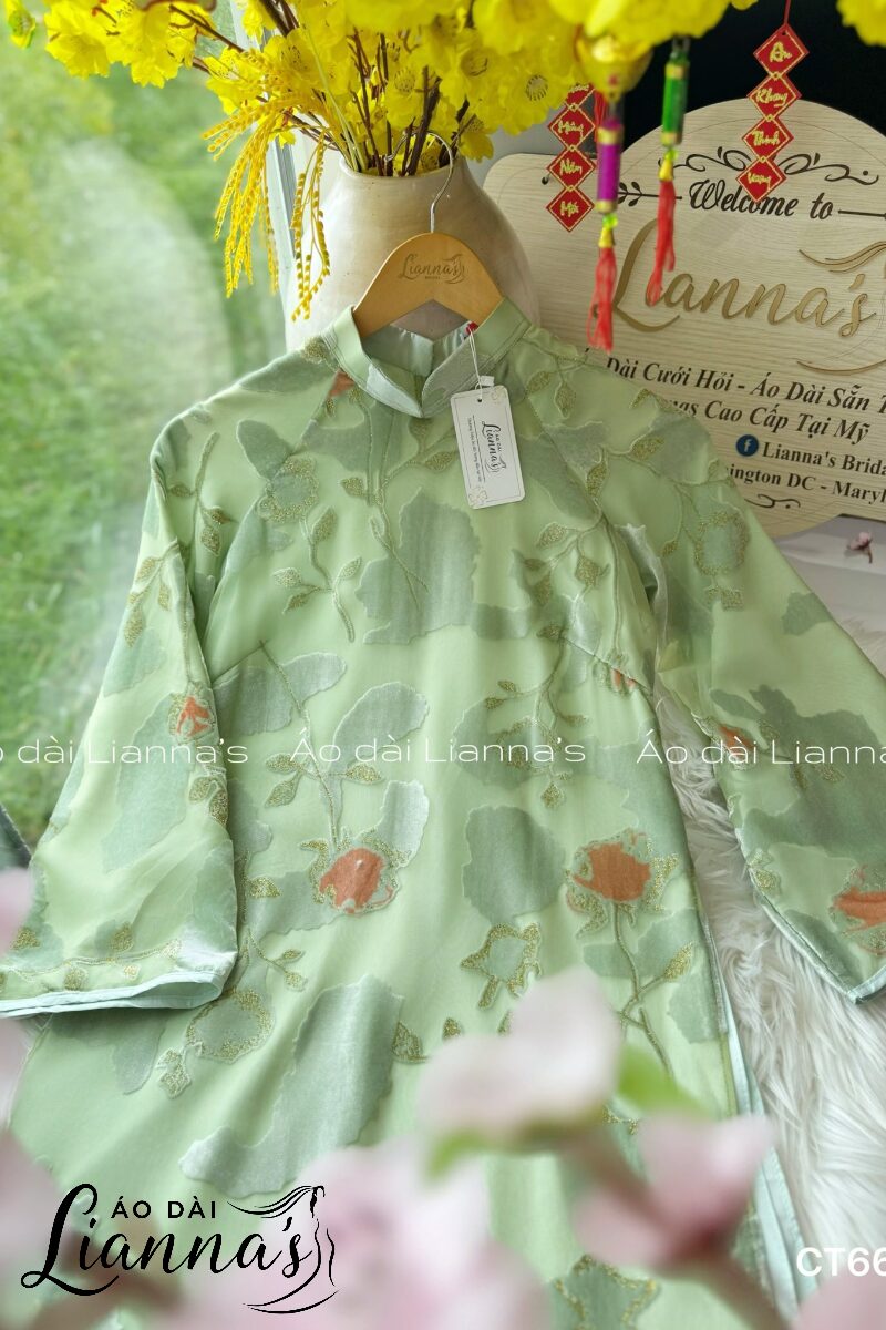 áo dài cách tân màu xanh ngọc