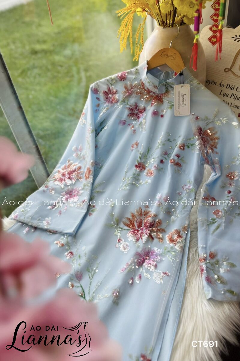 áo dài lụa xanh pastel