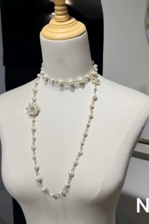 Chuỗi ngọc channel hoa gold