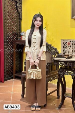 Áo bà ba lụa tơ tằm cao cấp màu be khuy áo tay loe (quan nâu)