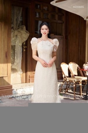 Áo dài ren trắng kem cổ yếm tay bồng