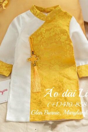 Bé trai gấm rồng vàng