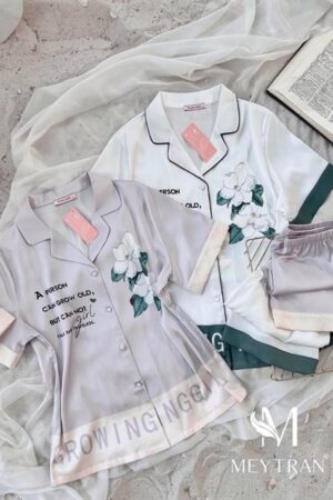 Tím nhạt hoa viền tay xanh