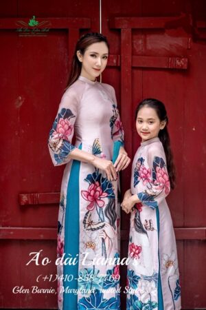 Hong co gai BE dinh ket