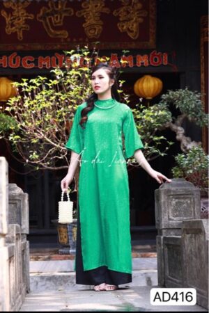 Áo dài form suông gấm tơ xanh lá