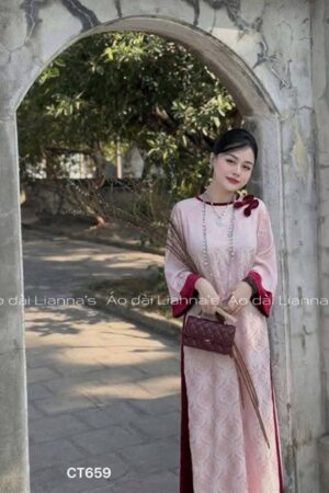Áo dài cách tan gấm thọ Hồng phối nhung