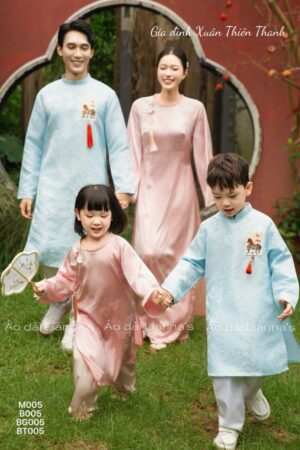 Áo dài gia đình Thiên Thanh