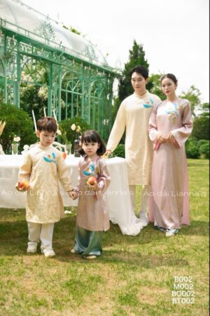 Áo dài gia đình Xuân Hỷ