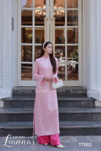 áo dài màu hồng