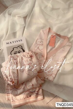 Tay ngắn quan dài gấu hồng