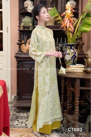 Áo dài cách Tân tơ bướm xanh cốm