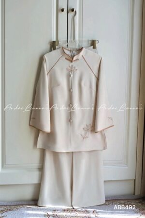 set pháp phục thêu sen cổ tàu tông kem