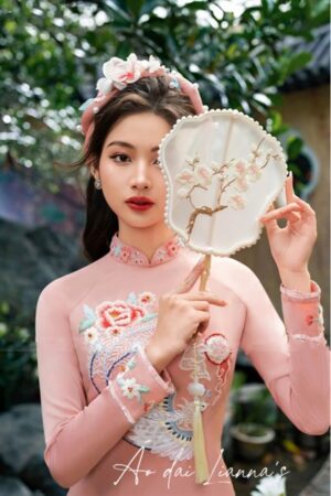 Set áo dài cưới truyền thống tông hồng với chú rể xanh dương kiotviet 0ecdce94b80c4c528fc9d808d19d2101