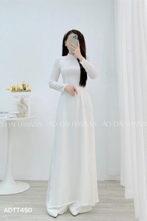 Áo dài gấm tơ hoa màu trắng kiotviet 141ad6b8b23bf4ef9bbb2dc2302f6f88