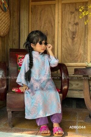Áo dài bé gái gấm thọ tím