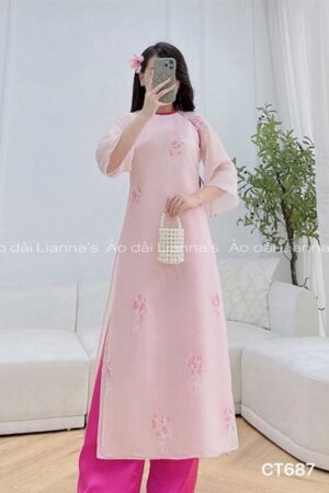 Áo dài cách Tân suông theu hoa tông Hồng cổ thắt bím kiotviet 1feb1c8c511b361099cefd406d647622