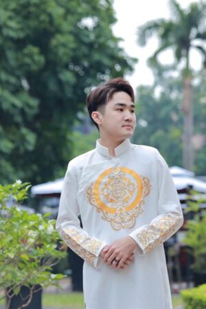 AD nam trắng thêu