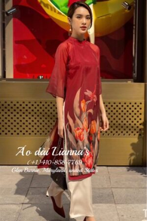 Đỏ in hoa bướm