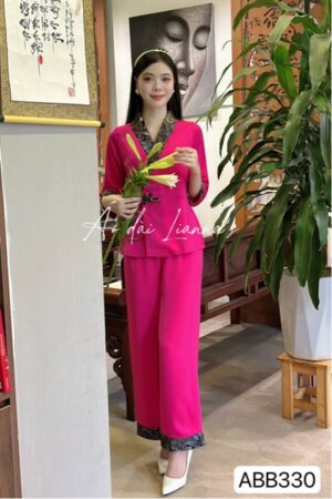 Set hoàng gia cổ chéo phối gấm hot pink