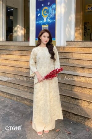 Áo dài suông hoa Hồng màu kem