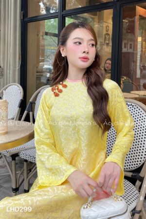 áo dài lụa hà đông vàng quần gấm Hồng