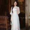 Áo dài cách Tân tơ trắng thêu hoa đỏ quan xanh kiotviet 4a7c96ba7834030db54440b044d1aba2