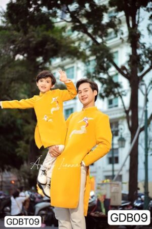 Áo dài bé trai vàng ca chép