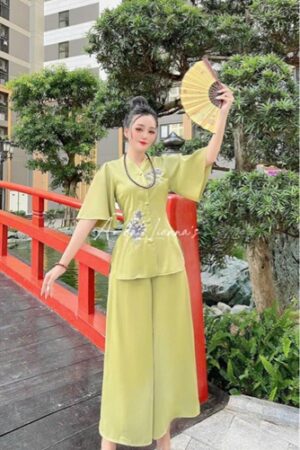 Set đi lễ xanh cốm theu hoa nút bọc vải