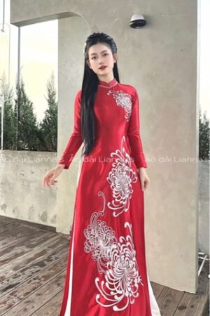 Áo dài thiết kế valentino đỏ theu
