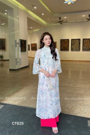 Áo dài suong trang họa tiet quan hong sen