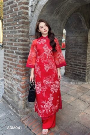 áo dài đỏ ren lá