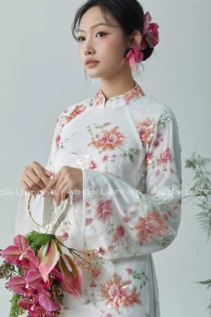 Áo dài cách tân kim sa hoa