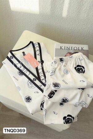 Set tay ngắn quần dài 3 món hoa Hồng đen kiotviet 710993b6fbacbf5a51f8f8e2df3b7391