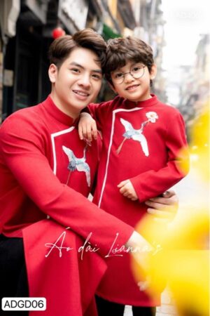 ADGD bé trai đỏ thêu chim