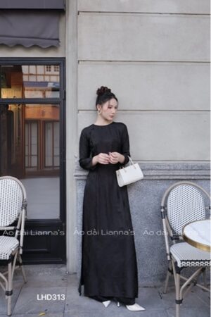 Áo dài tơ tằm hà đông chữ thọ đen kiotviet 7d711f82aea16c11cc077e82daf92bbd