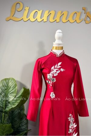 Áo dài thiết kế đỏ lua valentino thêu hoa kiotviet 801d70ab723ae0bd5a67545dd3eef45e
