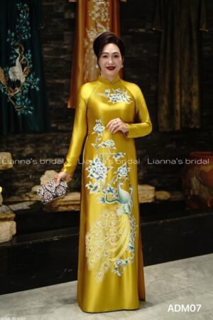 Áo dài mẹ thêu kết cặp cong vàng gold