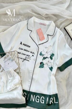 Trắng hoa viền tay xanh