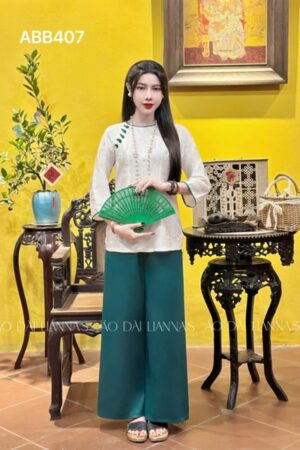 Set bà ba cao cấp trắng khuy nút xanh bên ngực