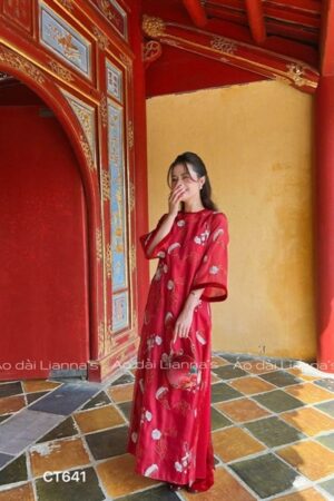 áo dài đỏ tơ thêu hoa phối viền nhung kiotviet 8d29369688238c30df7832c815f642b0