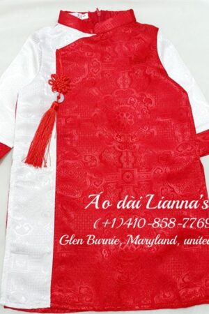 Bé trai đỏ gấm