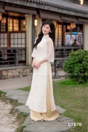 Áo dài cách Tân tơ hoa thêu tong mau kem kiotviet 93259661770ecb0d49d540290fa8dd6c