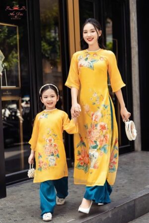Áo dài GD mẹ vàng tết (ADGD09)