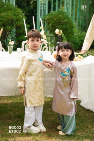 Bé trai gja đình Xuân hỷ