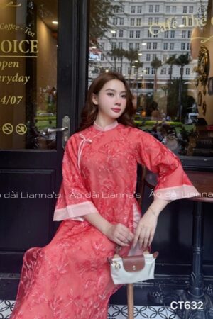 Áo dài đỏ cam họa tiet hoa va chuồng chuồng kiotviet 9ad7f144d98e5e39d530fc9fd7b99b7a