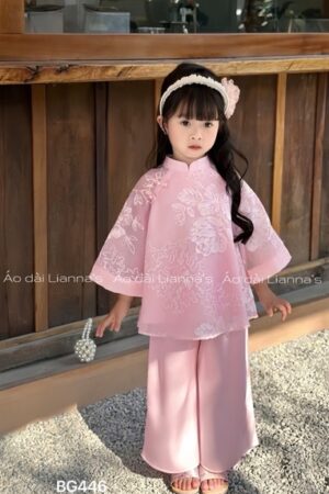 Bà ba bé gái ren lá Hồng